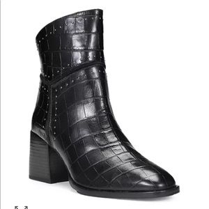 Donald Pliner Gemini Bootie
